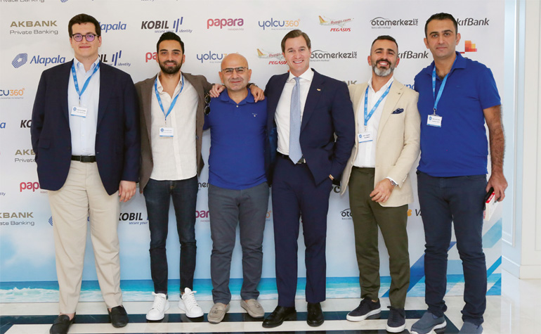 Yahya Ülker (Yıldız Ventures CEO), Fethi Sabancı Kamışlı (Esas Ventures CEO), M. Rauf Ateş, Emir Turan (Eti Grup Yönetim Kurulu Başkan Yardımcısı), Niv Garih (Alarko Holding Yönetim Kurulu Üyesi), Abdullah Yaşar (Vay Danışmanlık)