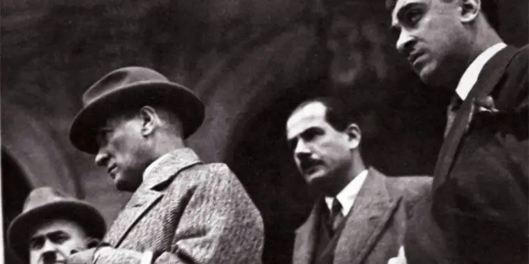 Atatruk-Hasan-Ali-Yucel