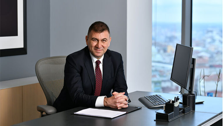 SAS’ta-59-Ülkeyi-Tayfun-Topkoç-Yönetecek