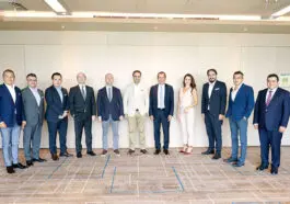 finans-liderleri-donusum-pesinde