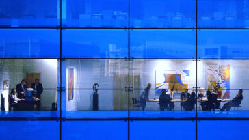 Bildigimiz-‘sunum’un-sonu!