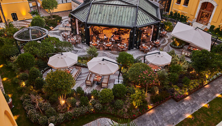 Dünyanın-En-İyi-Oteli!