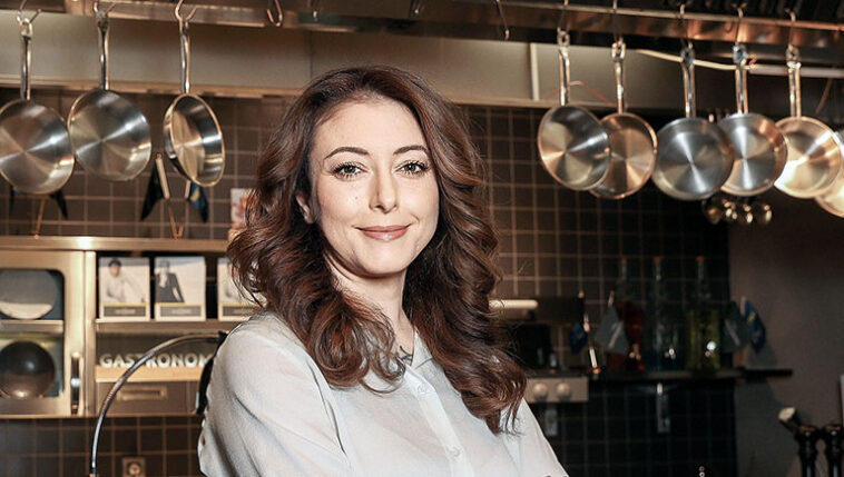 Metro-Türkiye-CEO'su-Sinem-Türüng-(5)