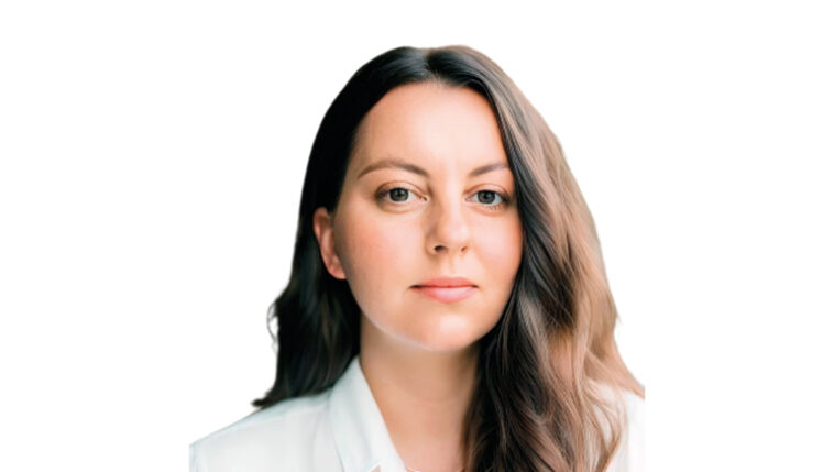 yagmur-demirtutan-Hedefimiz-çocuk-kategorisinde-lider-uygulama-olmak”