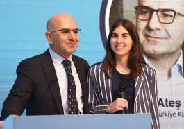 Fast-24’te-liderler-teknoloji-ve-dönüşümü-anlattı