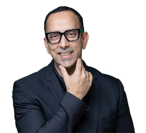 IAN KHAN